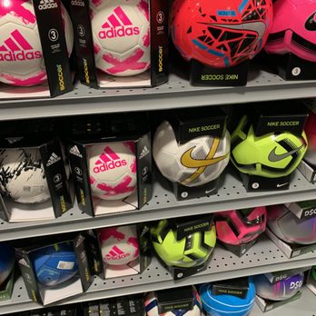 DICK'S Sporting Goods - Sports Wear Near Me - Raleigh, North Carolina