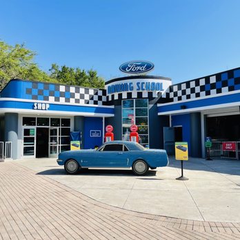 LEGOLAND - Driving School - Amusement Parks Near Me - Winter Haven, Florida
