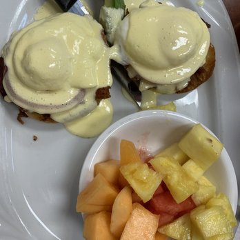 Friends Cafe - Eggs Benedict - Breakfast & Brunch Near Me - Tustin, California