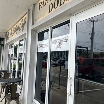 La Bottega Caffe - Outside - Coffee & Tea Near Me - Fort Lauderdale, Florida