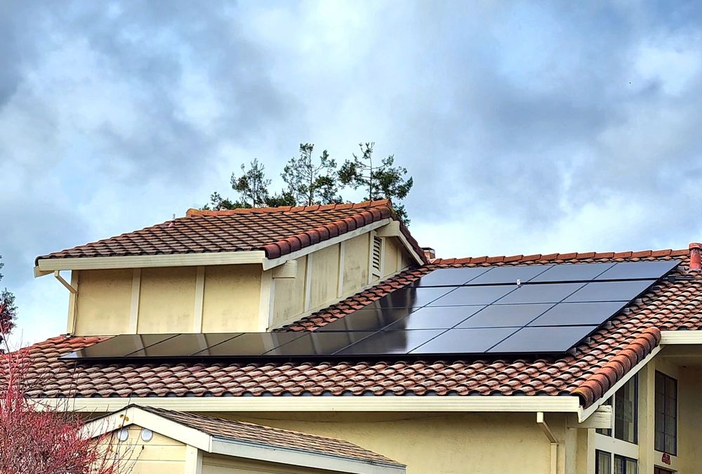 Slide of Zuha Solar & Electric