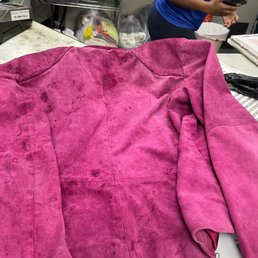 They put a remover in teh Jacket and the employee told me that I can wash it at home and the stain remover will washed, useless