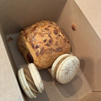 Sierra bakehouse - Almond croissant and chai macaroons - Bakeries Near Me - Truckee, California