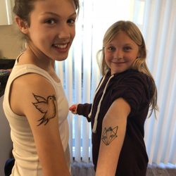 Henna by B