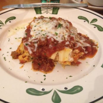 Olive Garden Italian Restaurant - The classic lasagna. - Italian Near Me - Grapevine, Texas Olive Garden Italian Restaurant - The classic lasagna. - Italian Near Me - Grapevine, Texas
