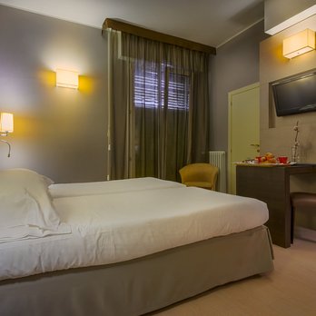 Hotel Maggiore - Classic Room - Hotels Near Me - Bologna, BO