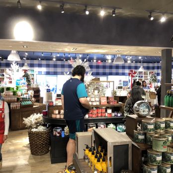 Bath & Body Works - Cosmetics & Beauty Supply Near Me - Goodyear, Arizona
