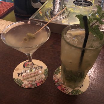 La luna - Dirty Martini and Mojito - Lounges Near Me - Barcelona, B La luna - Dirty Martini and Mojito - Lounges Near Me - Barcelona, B