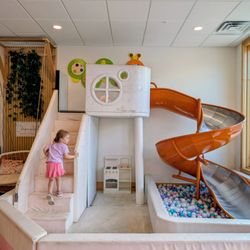 Chocolatte - Kids play area! My daughter loved it