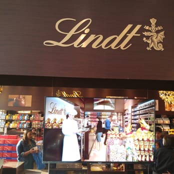 Outlet Collection - Lindt store is the best! - Shopping Centers Near Me - Niagara-on-the-lake, Ontario