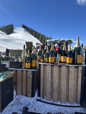 Cloud Nine Alpine Bistro Aspen Highlands by null