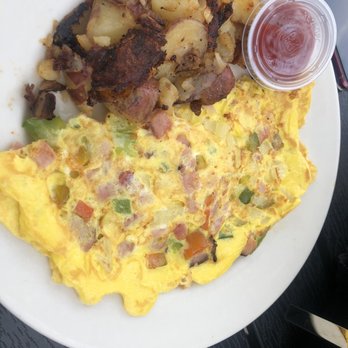 Daily Planet Diner - Western Omelette - American Near Me - Lagrangeville, New York
