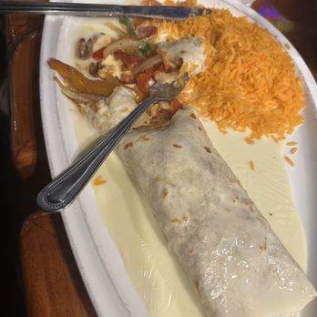El Sonador - Fajita Burrito Fajita - Mexican Near Me - Gatlinburg, Tennessee