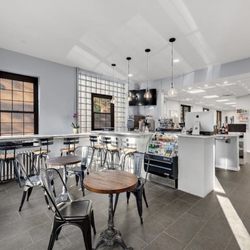 Hair Saloon & Cafe