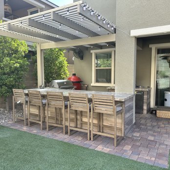 Las Vegas Backyards - Outdoor kitchen - Landscaping Near Me - Las Vegas, Nevada