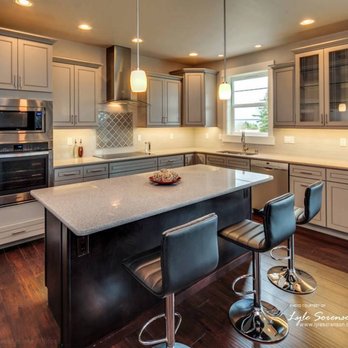 Devine Countertops, Flooring & Cabinets - Countertop Installation Near Me - Bellingham, Washington Devine Countertops, Flooring & Cabinets - Countertop Installation Near Me - Bellingham, Washington