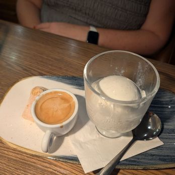 Lakeside Bar & Grill - Affogato - New American Near Me - Celebration, Florida Lakeside Bar & Grill - Affogato - New American Near Me - Celebration, Florida