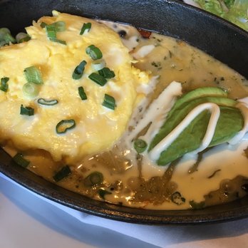 City Cellar - Huevos Rancheros - Wine Bars Near Me - Westbury, New York
