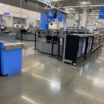 Walmart Supercenter - an empty store - Grocery Near Me - Gainesville, Florida