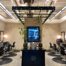 Laura Lee Salon-Bainbridge