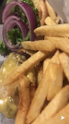 Suzi's Bar & Grill by null