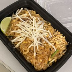 PP Thai Food Cart - Pad Thai with Beef