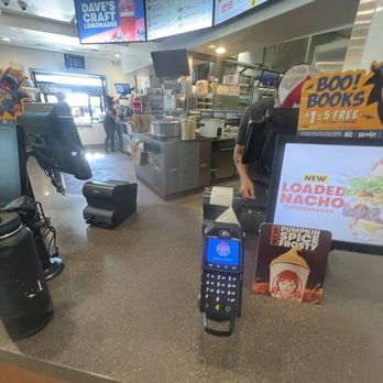 Wendy's - Counter - Fast Food Near Me - Waianae, Hawaii