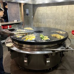 BD's Mongolian Grill - Yum!!