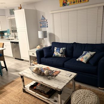 BeachFront Bliss Villas - Living room/Kitchen - Great Coastal vibe - Vacation Rentals Near Me - Indian Rocks Beach, Florida BeachFront Bliss Villas - Living room/Kitchen - Great Coastal vibe - Vacation Rentals Near Me - Indian Rocks Beach, Florida