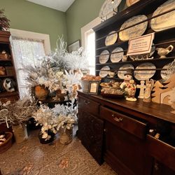 Black Swan Antiques