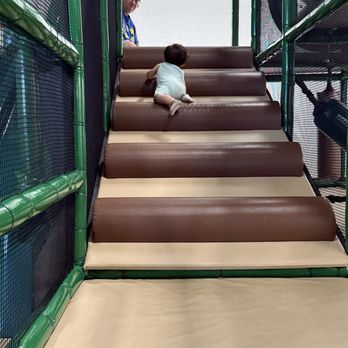 The Treehouse Play Cafe - Indoor Playcenter Near Me - Lake Zurich, Illinois The Treehouse Play Cafe - Indoor Playcenter Near Me - Lake Zurich, Illinois