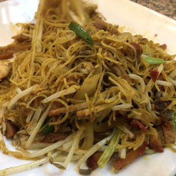 Pho Xyclo - Singapore Noodles - Vietnamese Near Me - Niagara Falls, Ontario