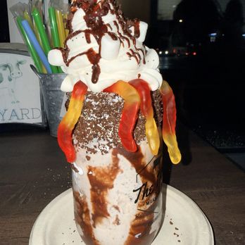 The Yard Milkshake Bar - Dirt and worms milkshake - Ice Cream & Frozen Yogurt Near Me - Columbus, Ohio