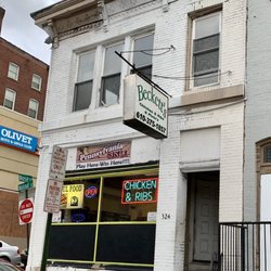 Beckett's Rib Joint - Storefront... we parked on the street a bit down the block with no problem.