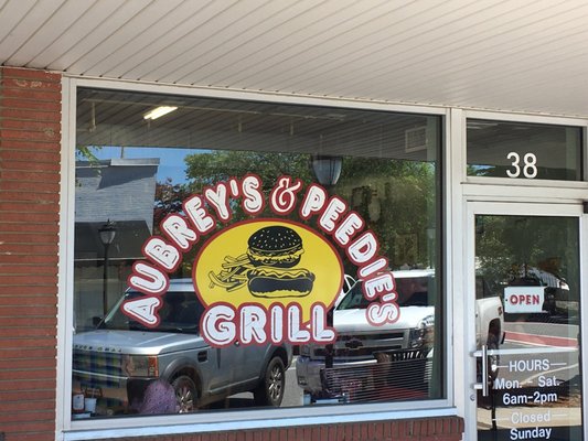 Aubreys and Peedies Grill by null