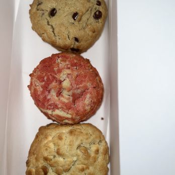 Chip City - Chocolate Chip, White Chocolate Macadamia, strawberries and cream - Bakeries Near Me - New York, New York