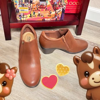 Clarks Bostonian Outlet - $46 !!!! ( post Xmas sale...2 prs for $109 ) - Shoe Stores Near Me - Ontario, California Clarks Bostonian Outlet - $46 !!!! ( post Xmas sale...2 prs for $109 ) - Shoe Stores Near Me - Ontario, California