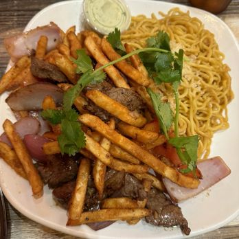 Fusion Corner - Chef Recommend Lomo Saltado - Asian Fusion Near Me - Stanton, California