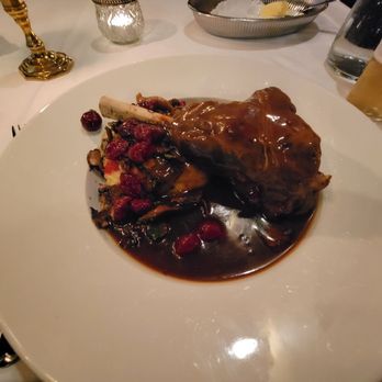 Engebret Café - Braised reindeer shank in a mushroom + pickled onion + cherry sauce over potato puree - Scandinavian Near Me - Oslo, 03