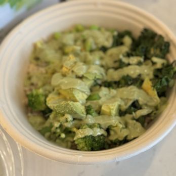 Planted Organic Cafe - Green Goddess Bowl - Juice Bars & Smoothies Near Me - Melrose, Massachusetts