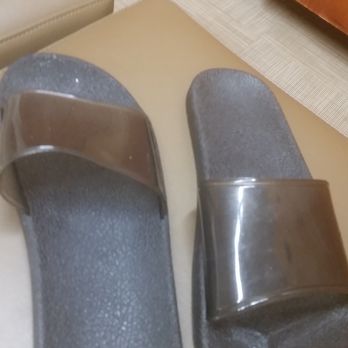 R Spa at Bay Club Walnut Creek - "Clean" flip flops that are made of hard plastic. - Massage Near Me - Walnut Creek, California