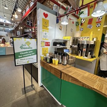 Lee's Donuts - Donuts Near Me - Vancouver, British Columbia