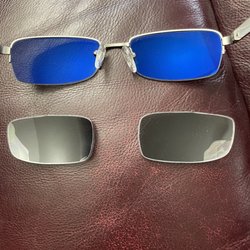 Eye To Eye Vision Center - Top(polarized)  Bottom(supposedly polarized)