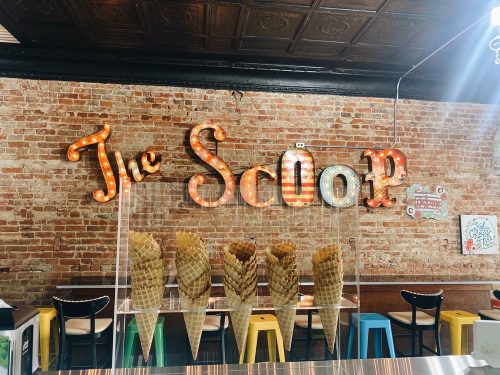 The Scoop Ice Cream Shoppe, Charleston Roadtrippers