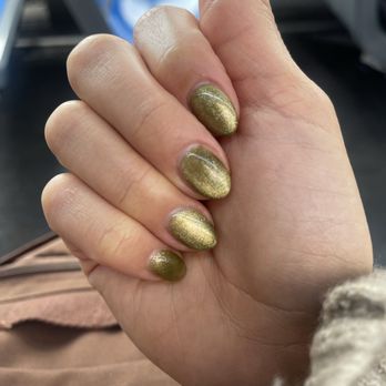 Nailology New York - Green chrome. I'm a very simple girly. - Nail Salons Near Me - Bronx, New York
