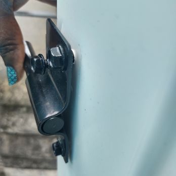 B & M Fences - Latch is loose and coming apart - Fences & Gates Near Me - Harbor City, California