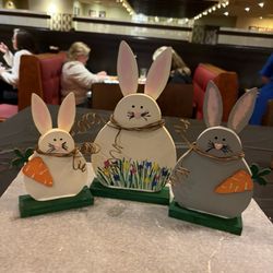 Craft Social DIY - Painted Bunnies