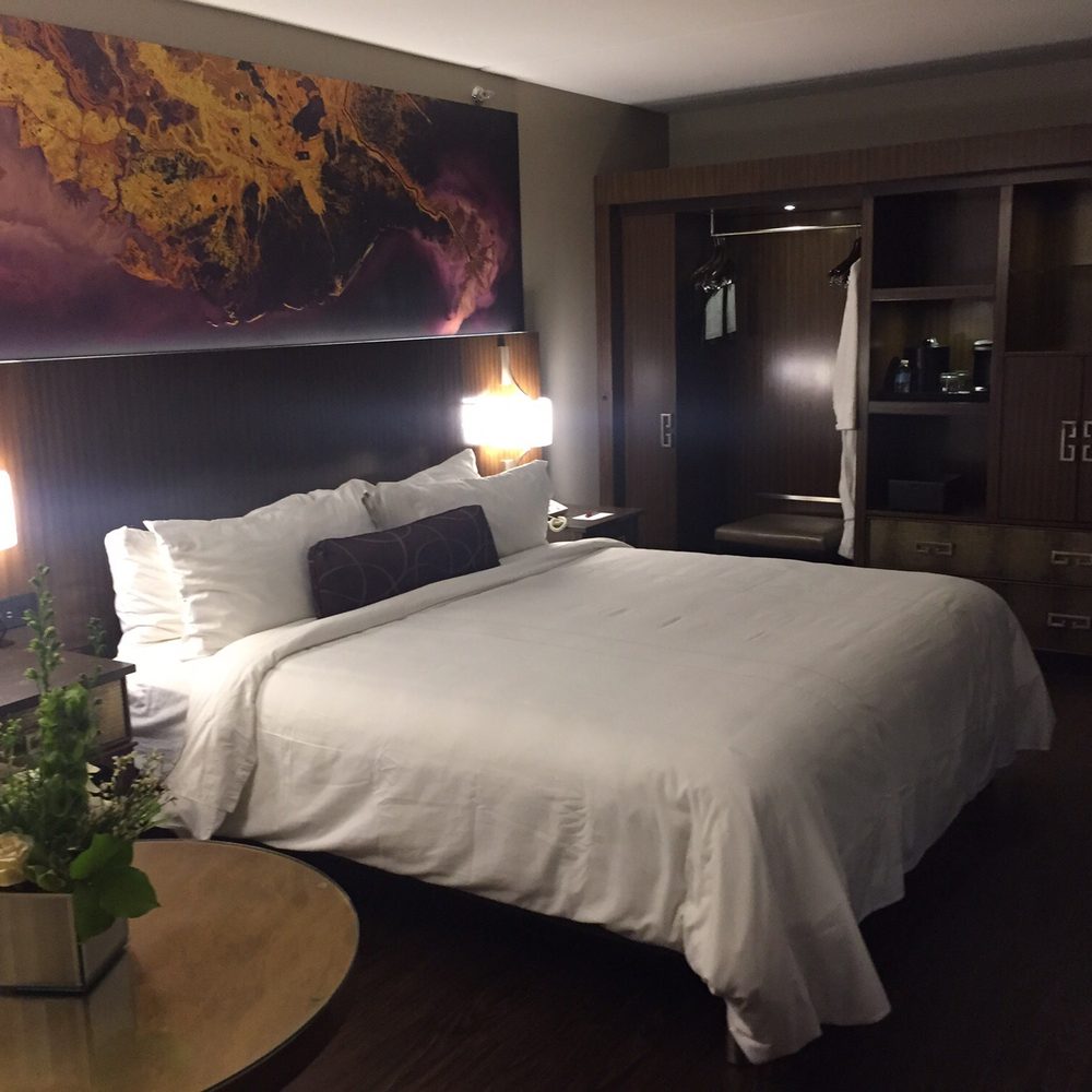 Baton Rouge Marriott - Deluxe King Concierge Level (Handicap Accessible) -post renovation - Hotels Near Me - Baton Rouge, Louisiana Baton Rouge Marriott - Deluxe King Concierge Level (Handicap Accessible) -post renovation - Hotels Near Me - Baton Rouge, Louisiana