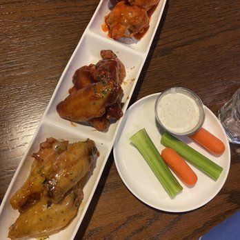 Flight Deck Pub - Wing flight - Pubs Near Me - St. Louis, Missouri