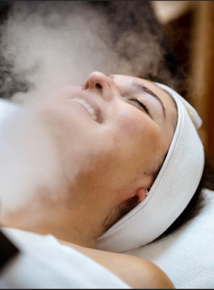 Lasting Impression Logo